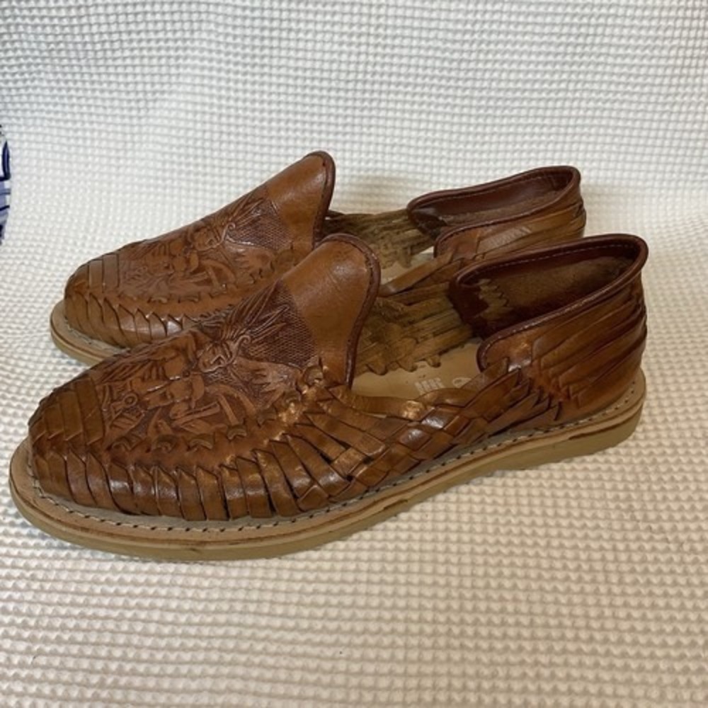 NWOB De Sofia D'Arte Tooled Woven Leather Huarache SlipOn Sandals Women 9 Mexico